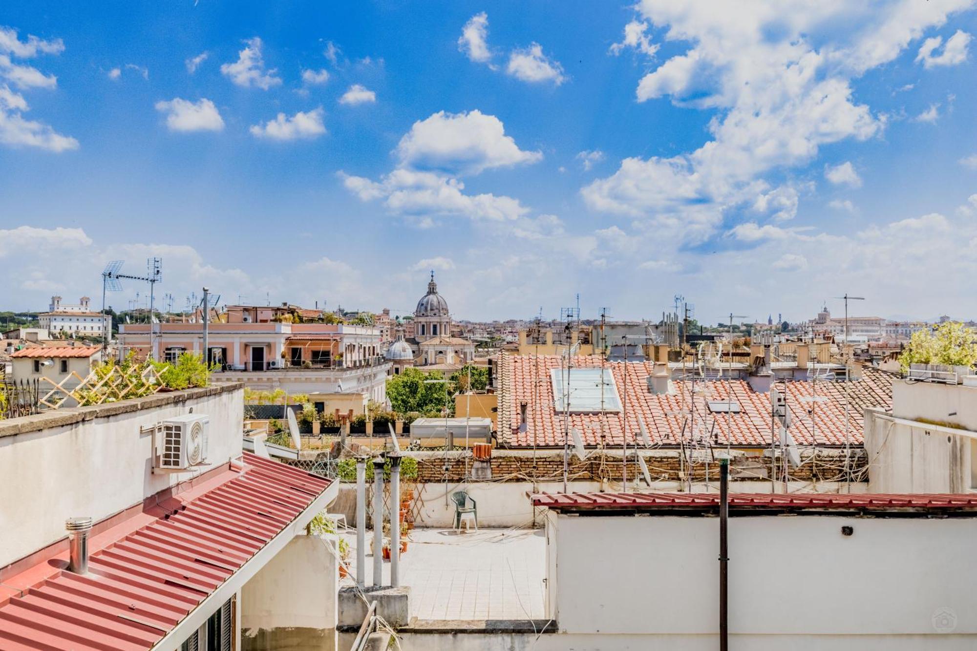 Attico Nel Cuore Di Roma Con Box Privato Per Auto Luaran gambar